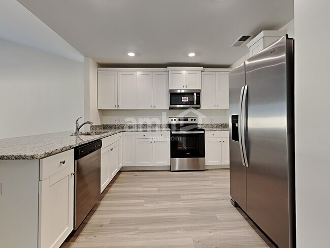 Foto del edificio - 1197 Dogwood Nck Dr