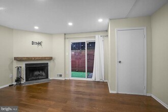 Building Photo - 306 W Wildey St