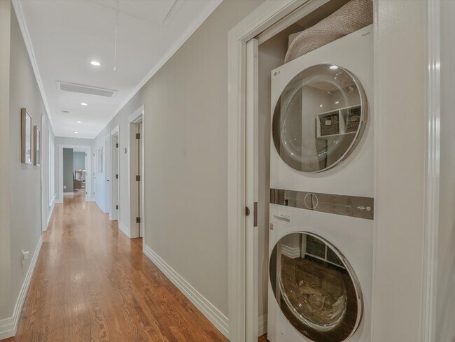 Foto del edificio - A furnished serene oasis