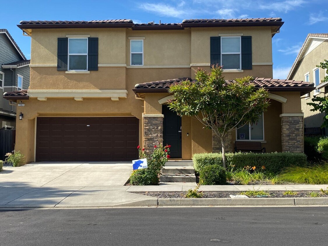 Primary Photo - Dublin Ranch 4 Bed & Loft, 3 Bath, close t...
