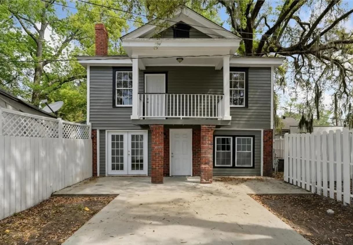 Primary Photo - Charming 4BR Downtown Savannah Home with M...
