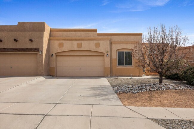 Building Photo - For Rent | 2 Beds 2 Bath | 2 Car Garage | Gated Community | Rio Rancho