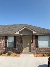 Building Photo - 454 B Ave