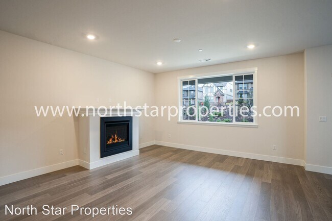 Building Photo - 4 br, 2.5 bath House - 11003 SW Stockholm