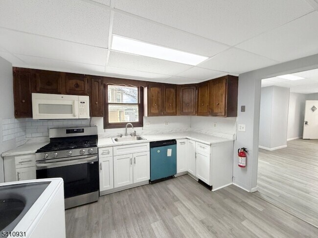 Foto del edificio - 65 Davis St