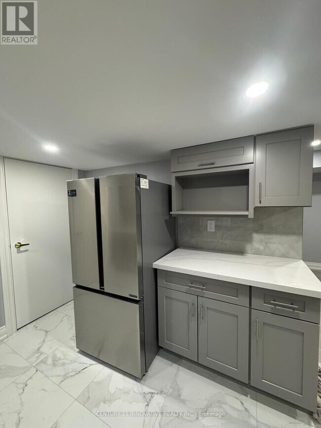Building Photo - 12 Brider Crescent
