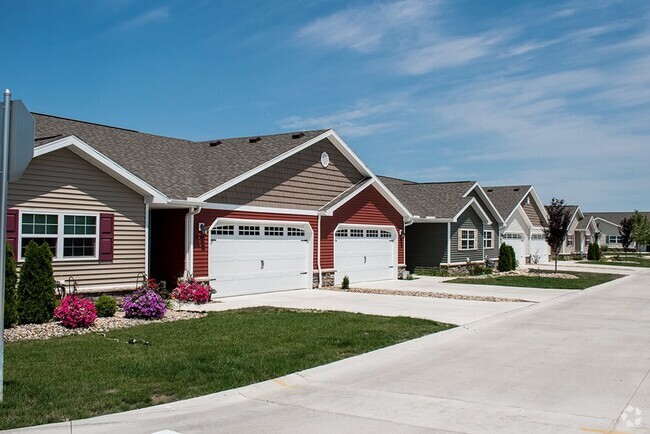 Building Photo - Redwood Cascade Township