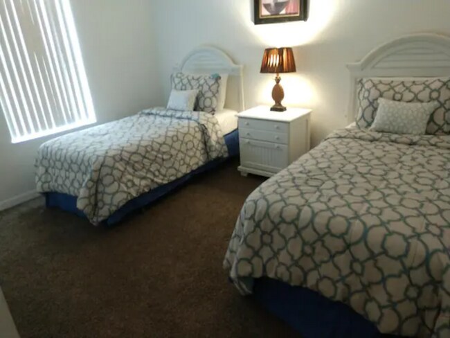 Foto del edificio - 151 Willow View Dr