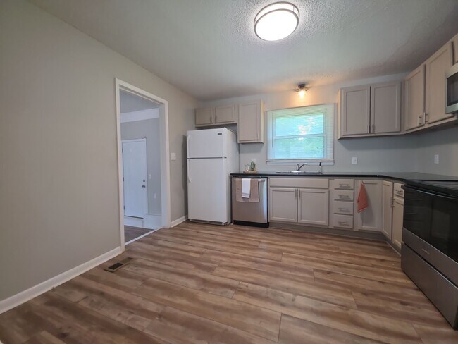 Foto del edificio - 2506 Jeri St NW