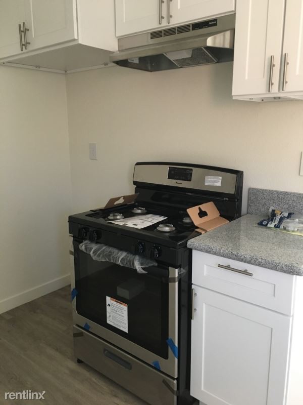 Building Photo - 1 br, 1 bath Apartment - 15776 Sequoia St