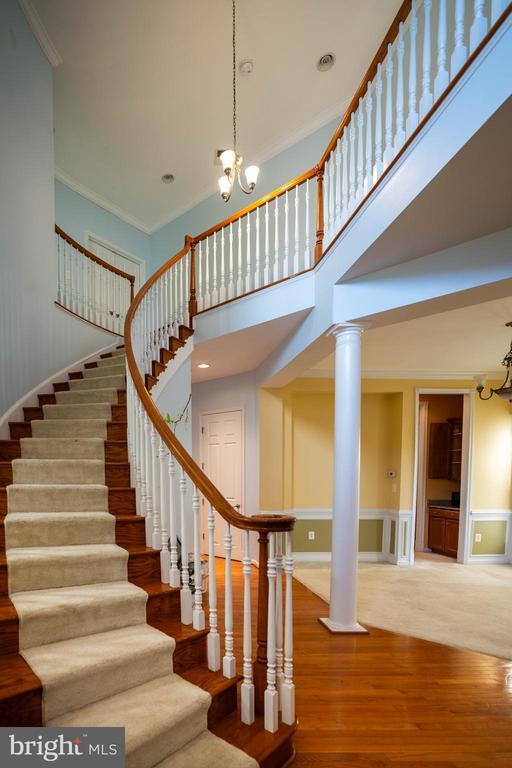 Foto del edificio - 9571 Linnett Hill Dr