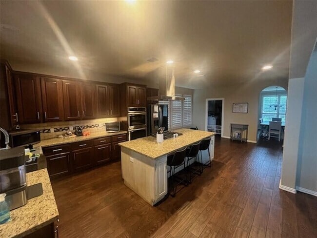 Building Photo - 16804 Falcon Sound Dr