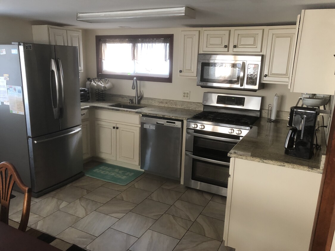 Kitchen - 840 Delancey Place