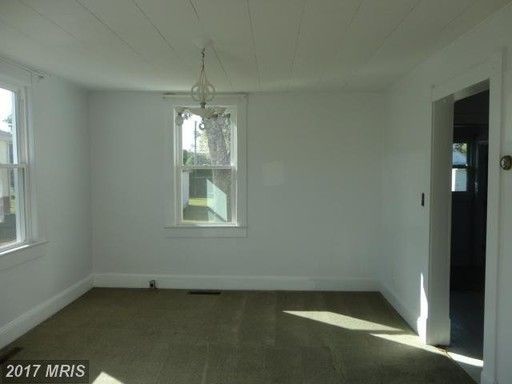 Building Photo - 406 Summit St