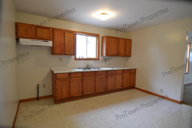 Foto del edificio - 106 Bowen Pl