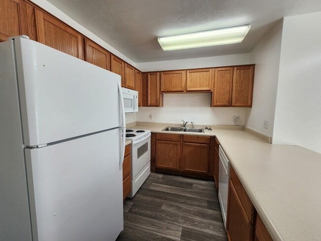 Building Photo - 717 S 600 E