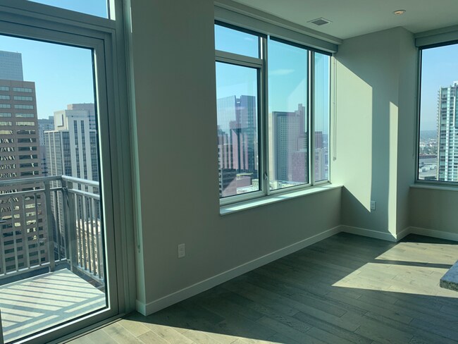 Foto del edificio - 1600 Curtis Street