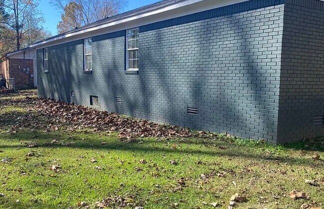 Foto del edificio - 40 Edgehill Dr