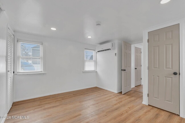 Foto del edificio - 12 Main St