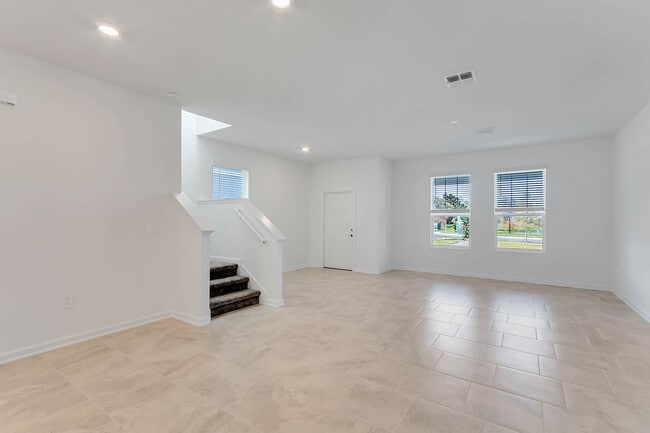 Building Photo - 1721 Good Neighbor Lp