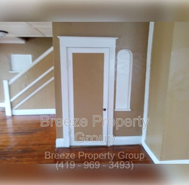 Building Photo - 2145 Dorr St