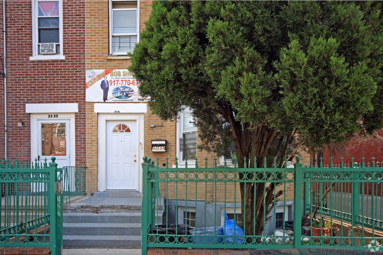 Building Photo - 33-37 102nd St