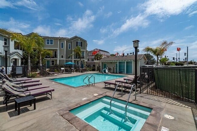 Foto del edificio - SPACIOUS 5 bedroom, 3 bath home in Bayside...