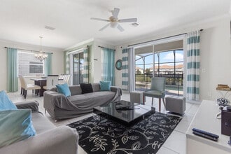 Building Photo - 4743 Kings Castle Cir