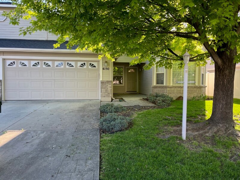Primary Photo - 4150 W Daly Ln