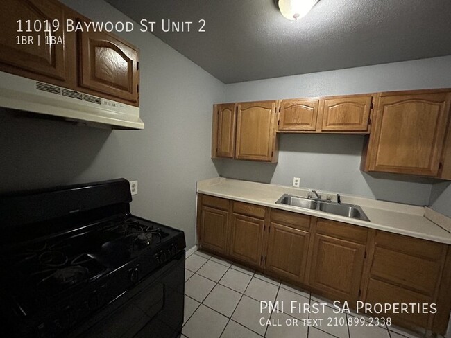 Building Photo - 11019 Baywood St