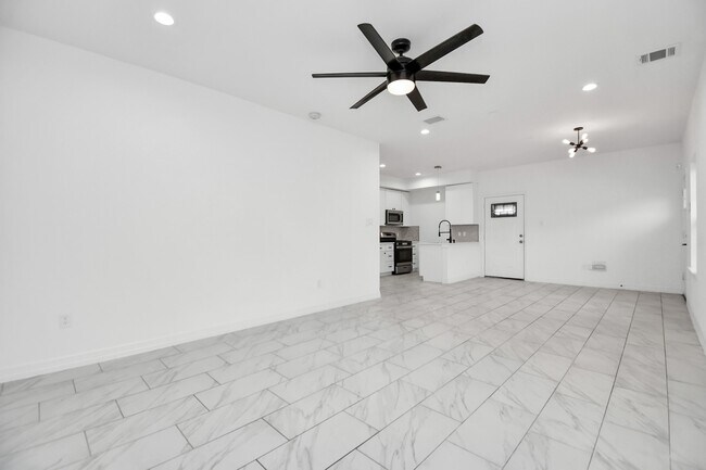 Foto del edificio - 9003 Prairie View Dr