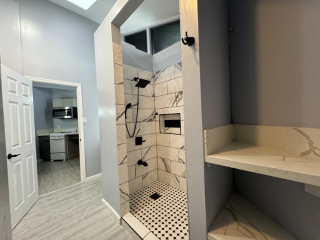 Foto del edificio - 531 Wanaao Rd