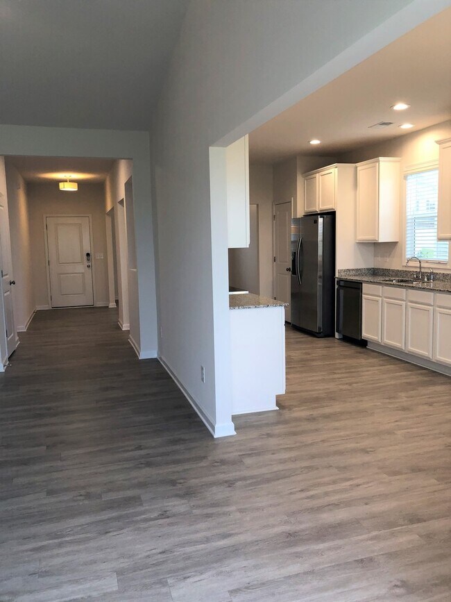 Foto del edificio - ENJOY LIVING IN LEXINGTON'S THE RIDGE AT L...