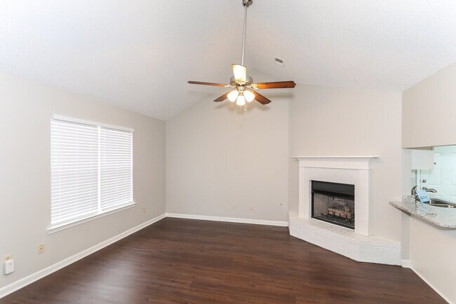 Building Photo - 4506 Shadow Hollow Dr