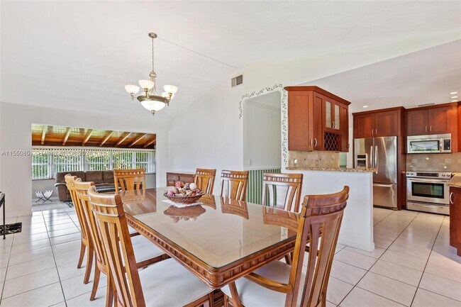 Foto del edificio - 21120 NE 24th Ct