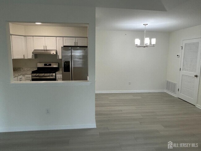 Foto del edificio - 1235 Waterford Dr