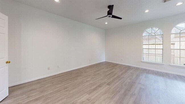 Building Photo - 3914 Fordham Park Ct