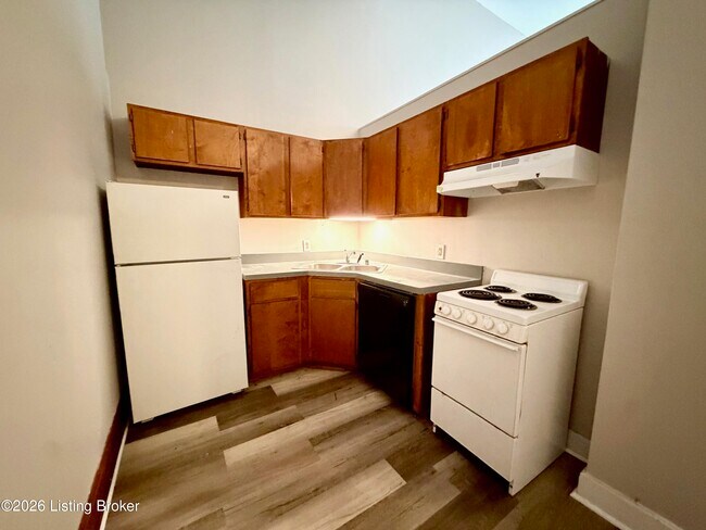 Foto del edificio - 1107 E Kentucky St