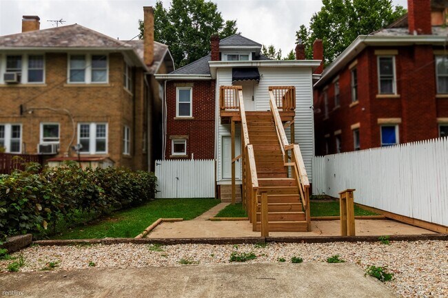 Building Photo - 3 br, 1.5 bath Duplex - 1227 9th Avenue 2