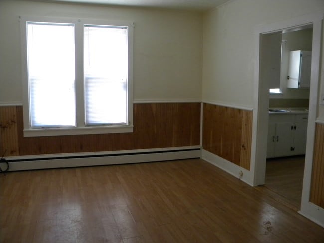 Dining Room - 209 N Grand St