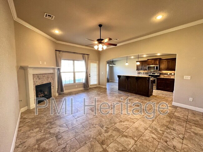 Building Photo - 4300 SW Limestone Ave