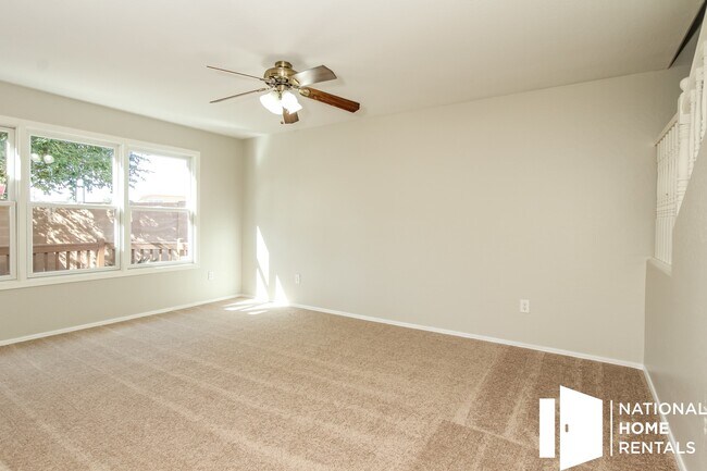 Building Photo - 17125 W Tara Ln