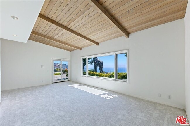Building Photo - 18244 Coastline Dr