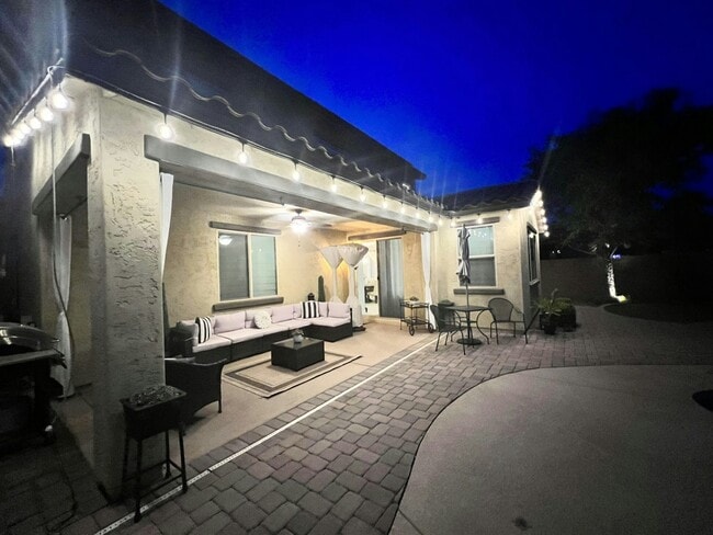 Building Photo - 26829 N 99th Dr