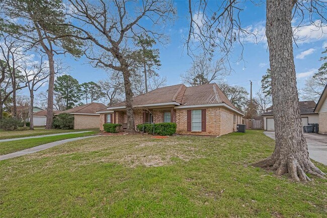 Foto del edificio - 3635 Fir Forest Dr
