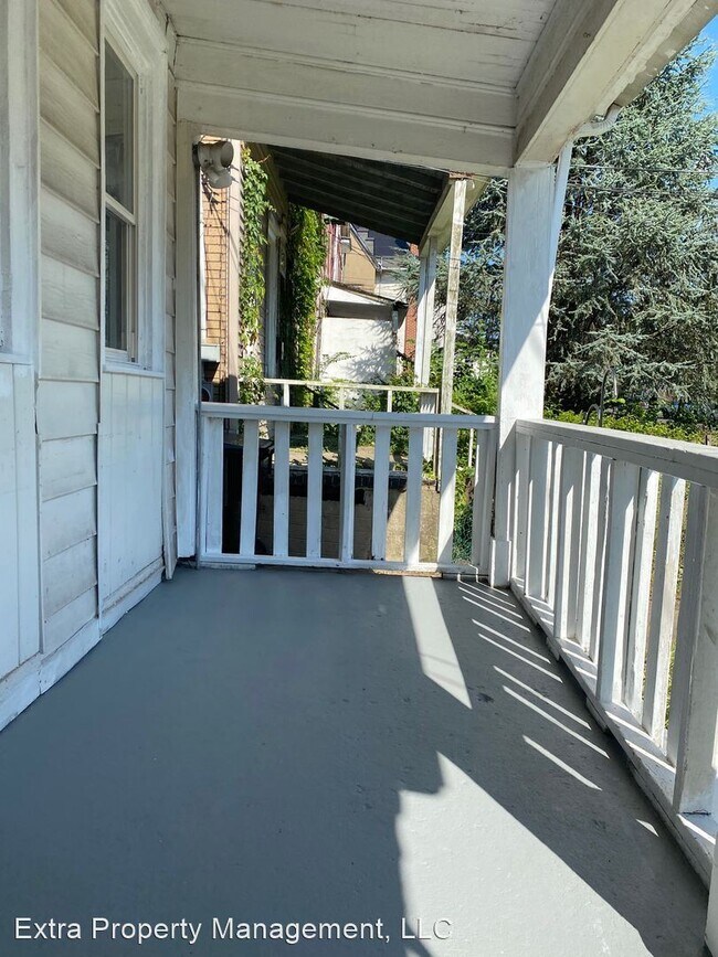 Foto del edificio - 4 br, 2 bath House - 319 Rutherford Ave