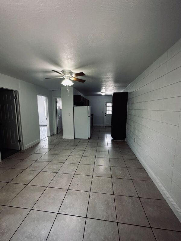 Foto del edificio - 26 Ella St