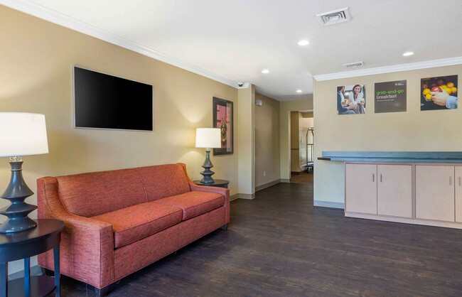 Foto del edificio - Furnished Studio-Hartford - Farmington