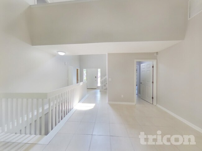 Foto del edificio - 3382 Millcrest Pl