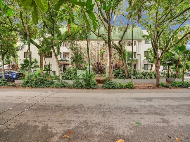 Foto del edificio - 2930 Day Ave